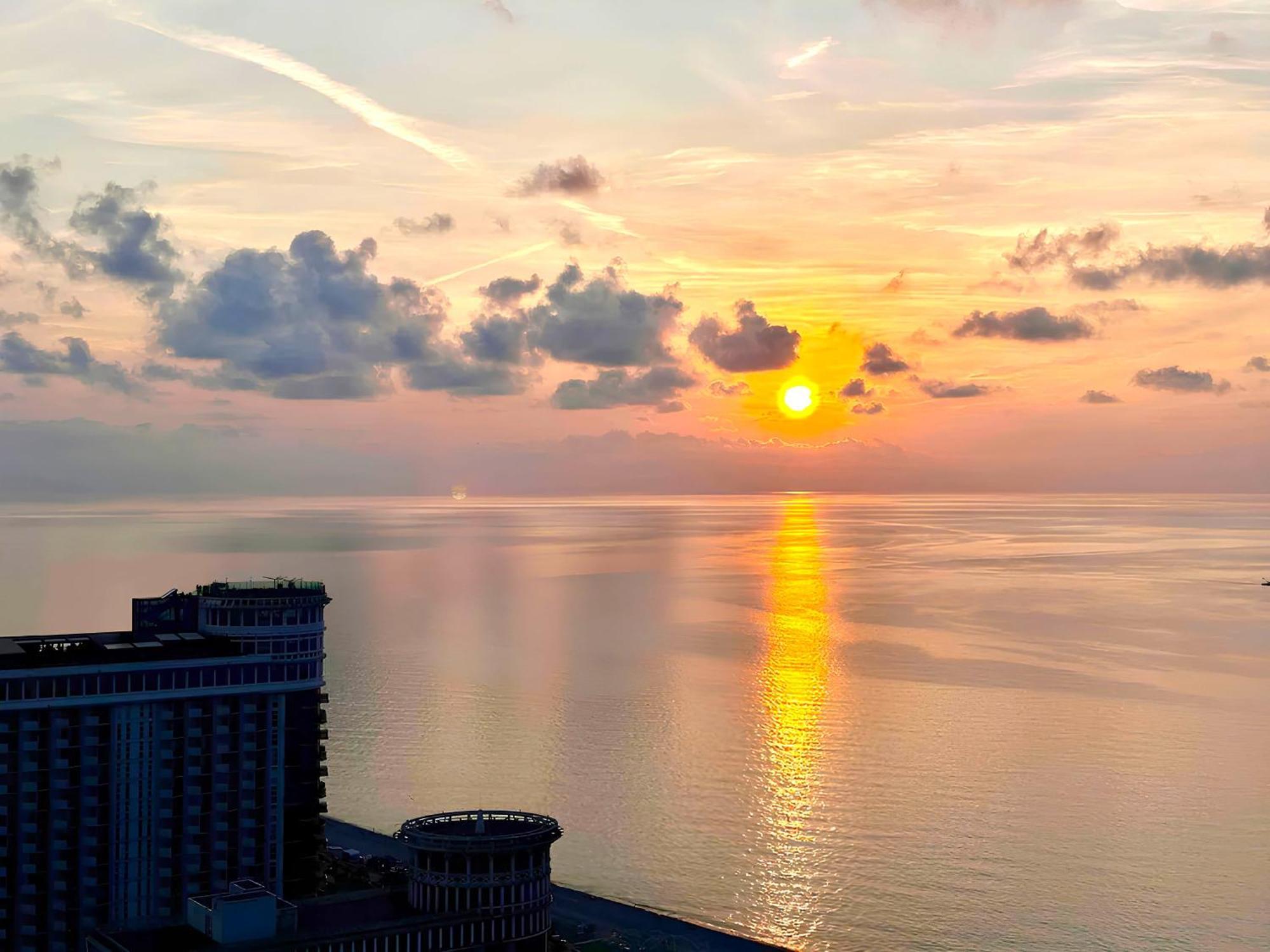 Orbi Panoramic Aparthotel Batoemi Buitenkant foto